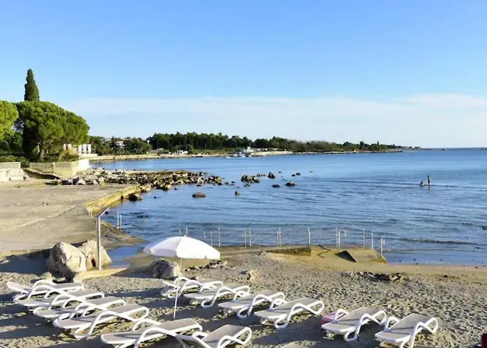 Pharos דירה זמברטיה