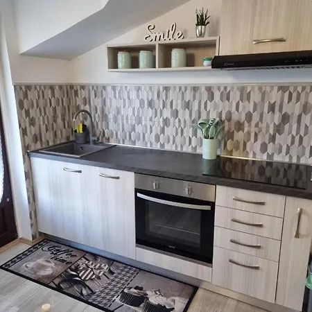 Pharos Апартаменты Замбратия